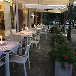 Adriatico 3* Borgo Fosso Ghiaia