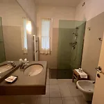 Adriatico Borgo Fosso Ghiaia
