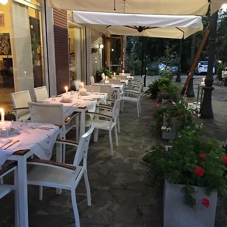 Adriatico 3* Borgo Fosso Ghiaia