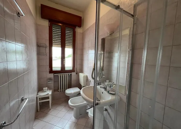 Adriatico Borgo Fosso Ghiaia